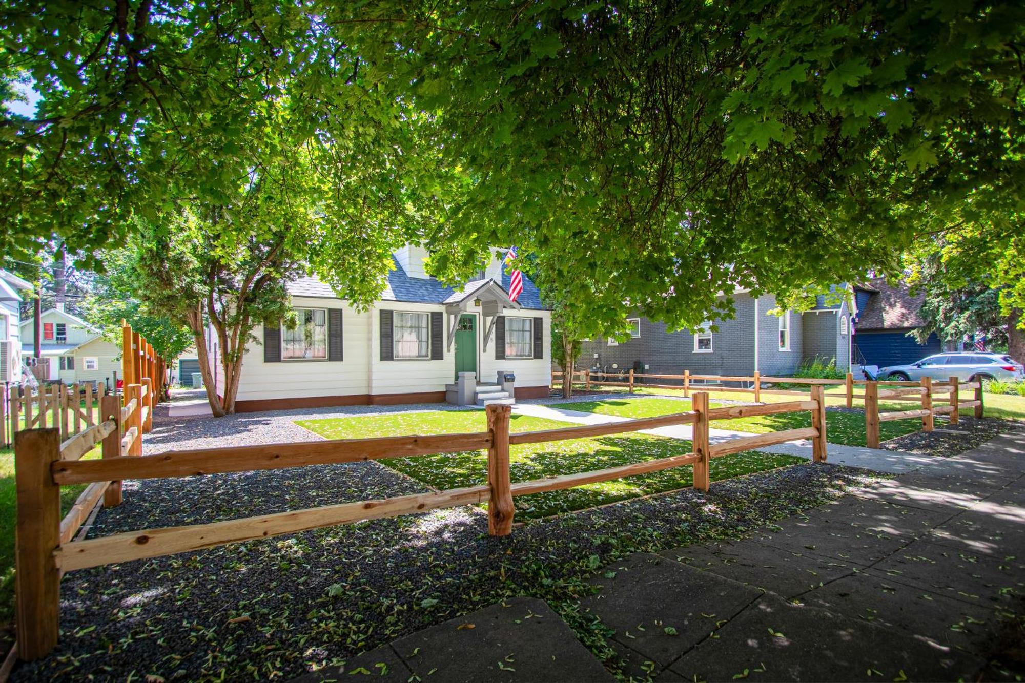 Lake City Charmer Coeur d'Alene Exterior photo