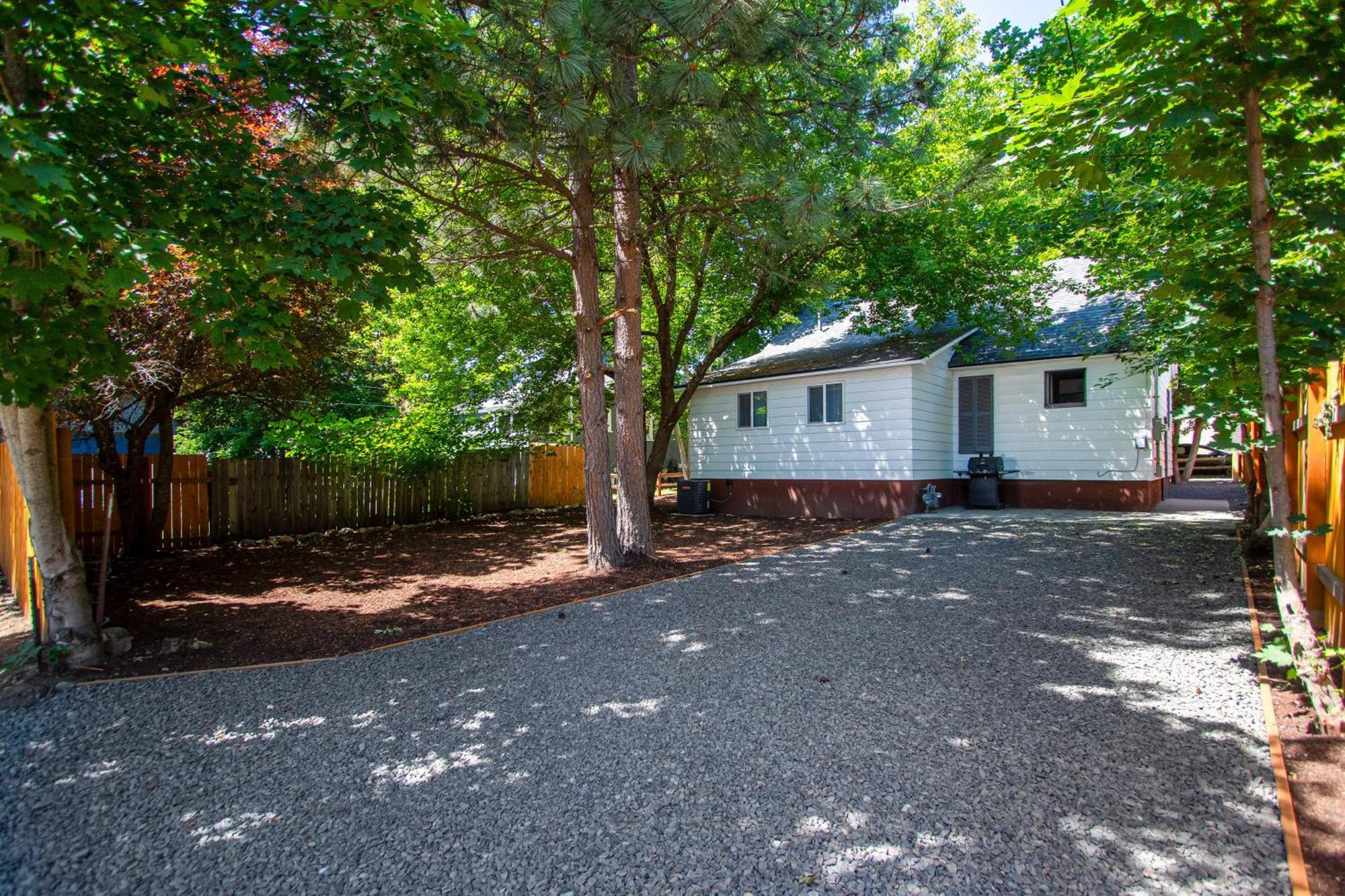 Lake City Charmer Coeur d'Alene Exterior photo